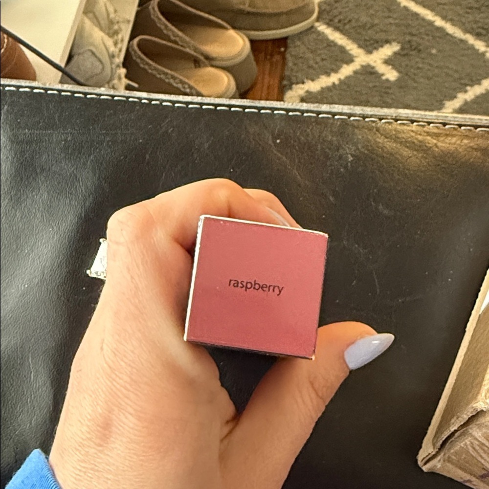 Tarte Maneater Blush & Glow in Raspberry - Picture 3 of 5